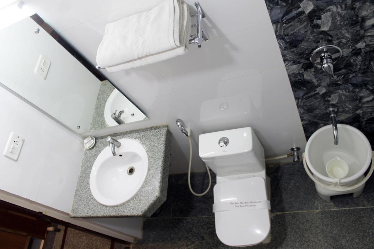 Hotel Stay Inn Бангалор Екстериор снимка