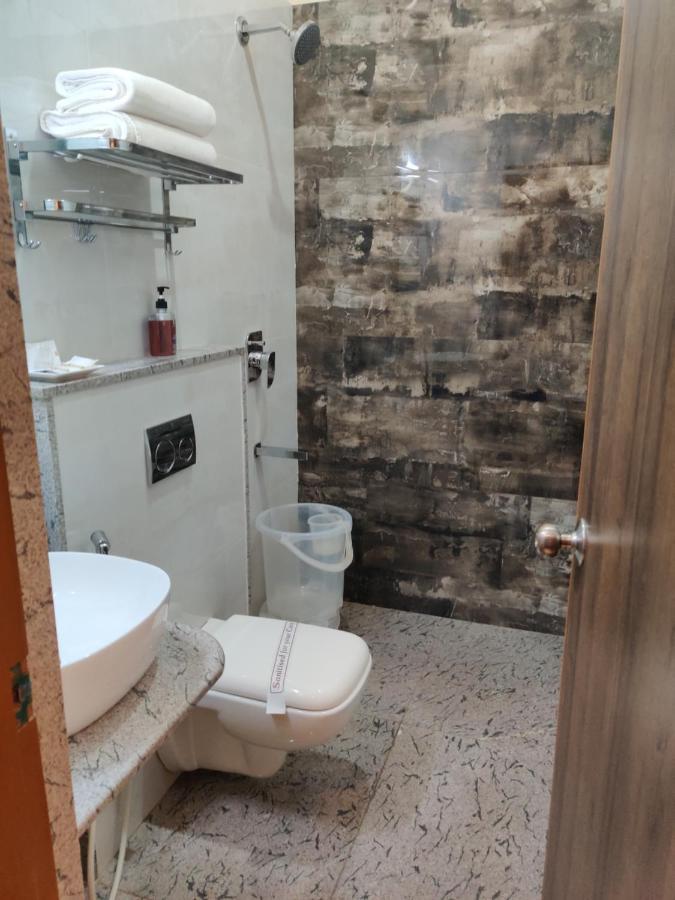 Hotel Stay Inn Бангалор Екстериор снимка