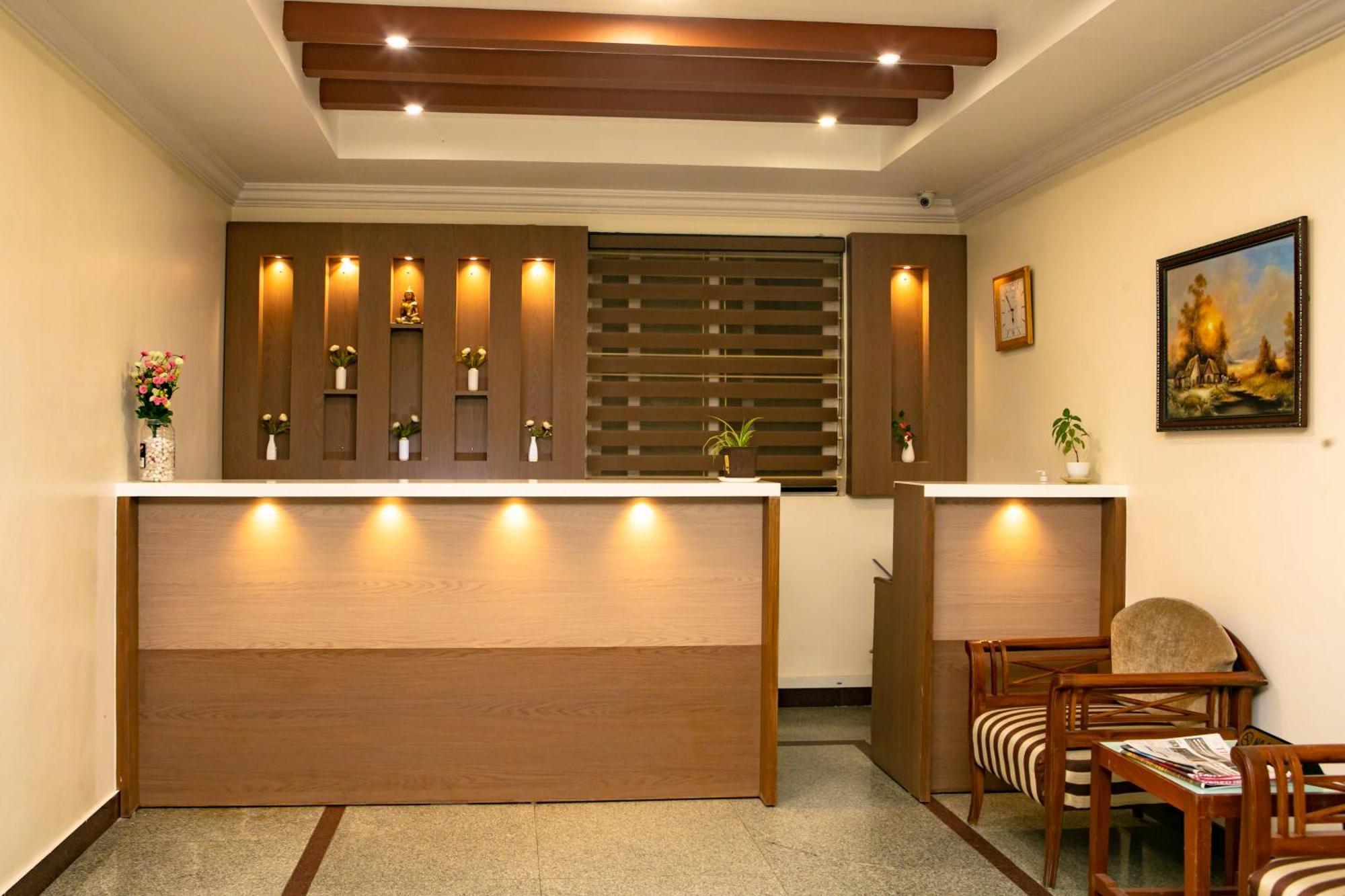 Hotel Stay Inn Бангалор Екстериор снимка